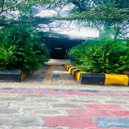 Hotel Megha Resort 함피 외부 사진