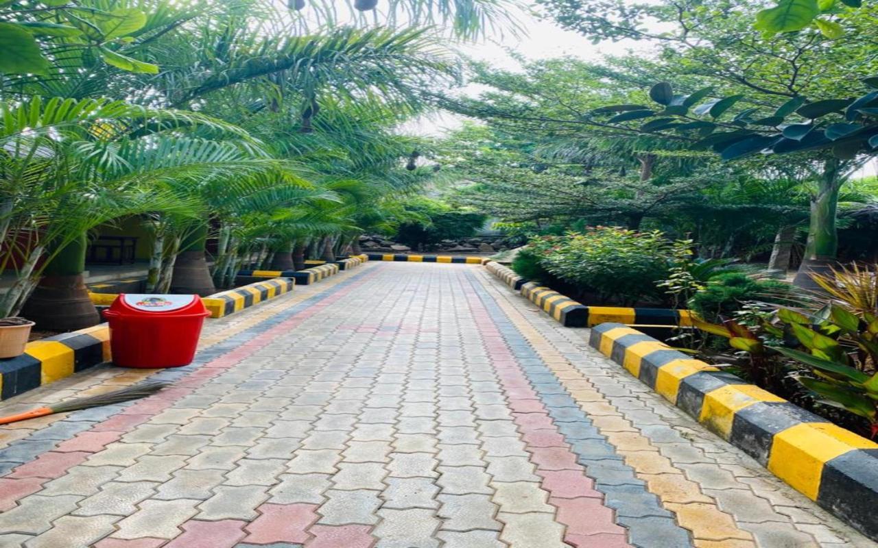 Hotel Megha Resort 함피 외부 사진